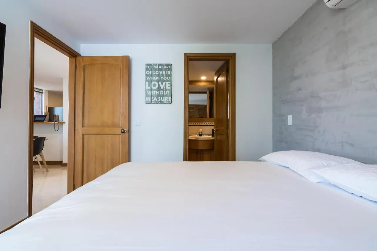 Aptos Alcazar Oviedo By Housy Host Medellin Aparthotel