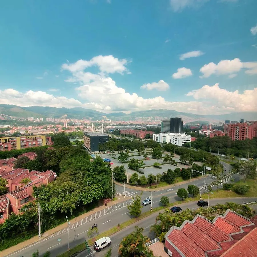 Aparthotel Aptos Alcazar Oviedo By Housy Host Medellin