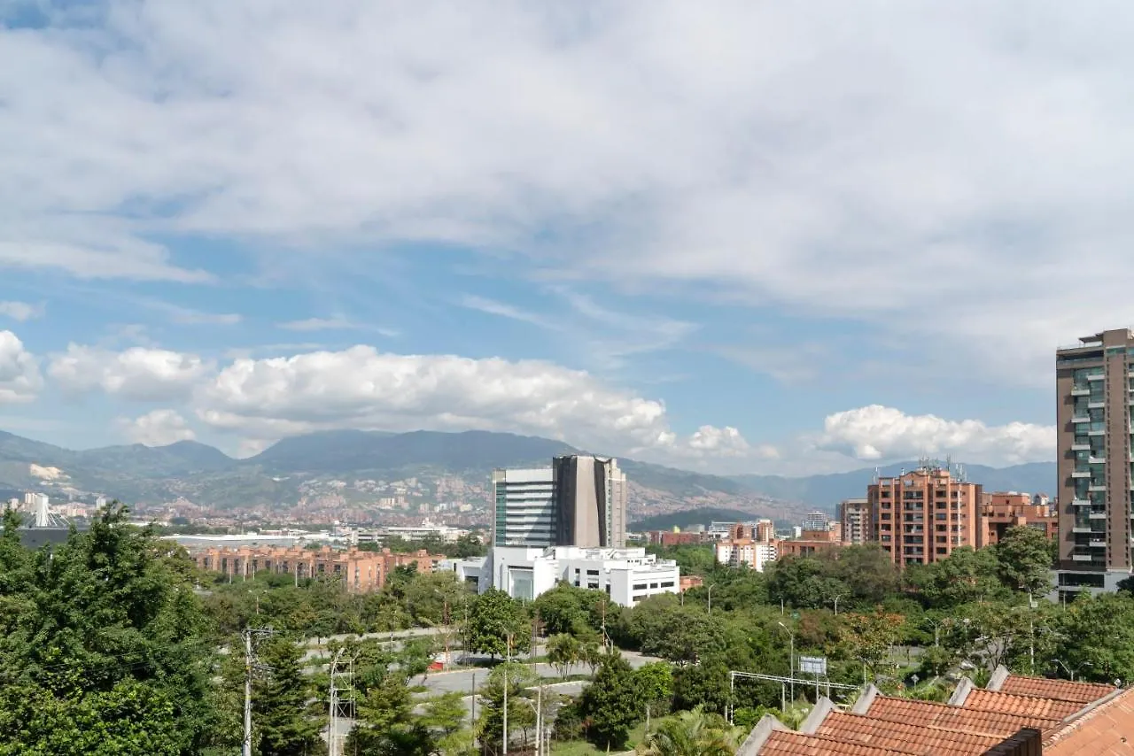 Aptos Alcazar Oviedo By Housy Host Medellin