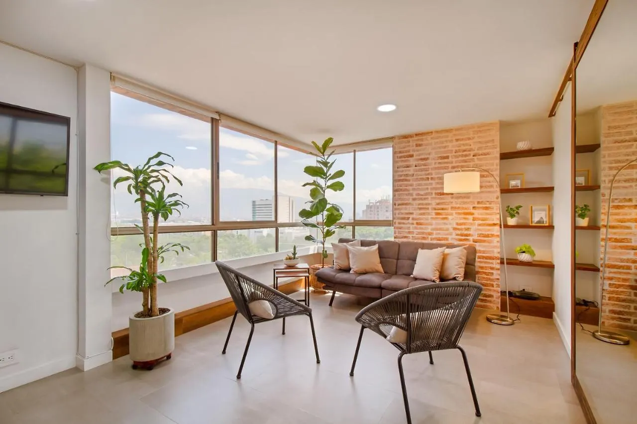 Aparthotel Aptos Alcazar Oviedo By Housy Host Medellin Colombia
